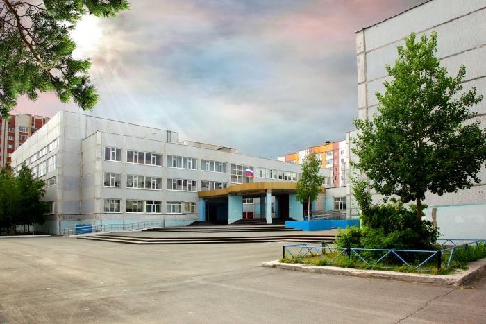 Сургутская школа №44 может не открыться к 1 сентября из-за ремонта