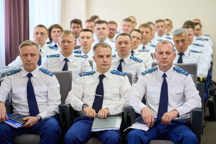 Прокуроры Югры с начала года направили в суды иски к коррупционерам почти на полмиллиарда рублей