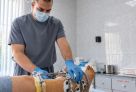Жительница Сургута пострадала в ДТП с электросамокатом: ей собирали кость по частям